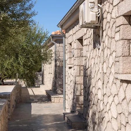 Ionian Harmony Luxury * Tsoukaladhes